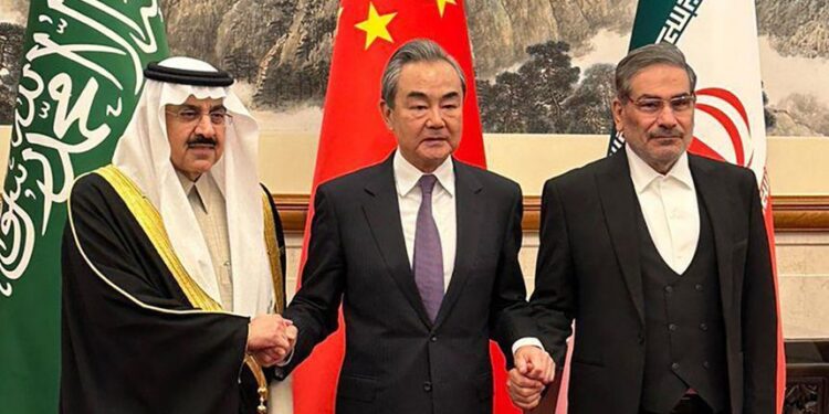 ایران او سعودي د چین په منځګړیتوب د اړیکو جوړولو موافقه وکړه