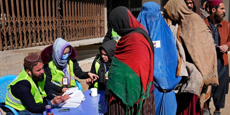 اوچا: پر ښځينه کارکوونکو بنديز د مرستو رسولو بهیر اغېزمن کړی