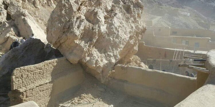 چارواکي: سږ کال په طبیعي پېښو کې له زرو ډېر کسان مړه شوي