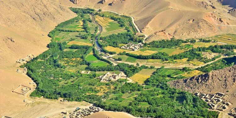 د وردګو اوسېدونکي د ګوربت بند د کارونو ژر پيلېدو غوښتنه کوي