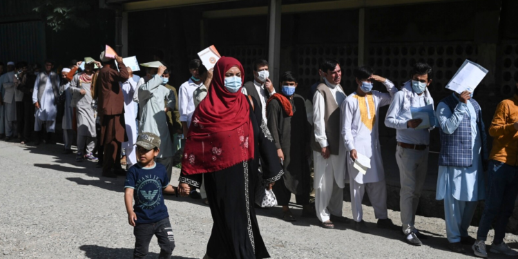 پاسپورټ ریاست: تېر کال افغانستان کې ۵۰۰ زره پاسپورټونه وېشل شوي