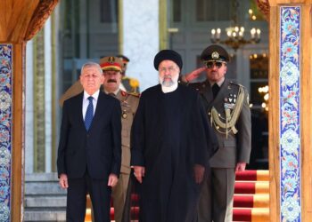 ایران په منځني ختیځ کې د امریکایي ځواکونو پر شتون نیوکه کړې ده
