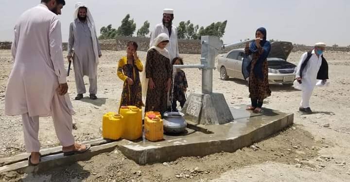 ننګرهار کې ۴۰۰ کورنۍ د څښاک له پاکو اوبو برخمنې شوې