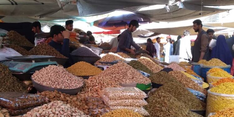 کابل ښاریان: د اختر په رارسېدو سره د وچې میوې بيې لوړې شوې دي