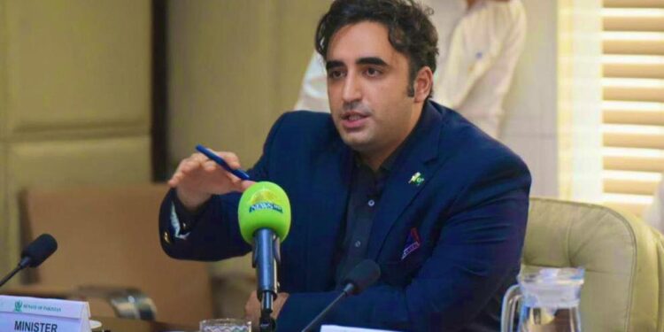 زرداري: افغانستان کې ثبات د سوداګرۍ او ټرانزېټ لپاره مهم دی