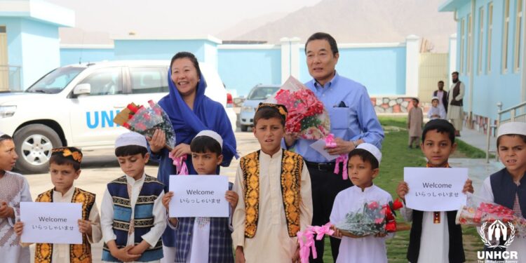 د جاپان سفیر: افغانستان کې پاتې کېږو او خپلو مرستو ته دوام ورکوو
