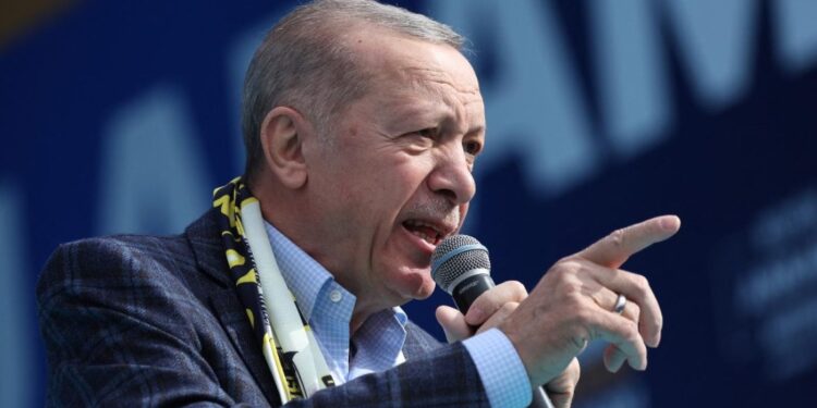 اردوغان: له سوریې څخه به خپل ځواکونه ونه باسو