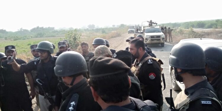 خیبر پښتونخوا کې دوه پاکستاني پولیس وژل شوي دي