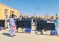 ملګرو ملتونو پر افغان کډوالو زرګونه سولري تختې وېشلې دي