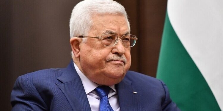 د فلسطين ولسمشر محمود عباس چین ته سفر کوي