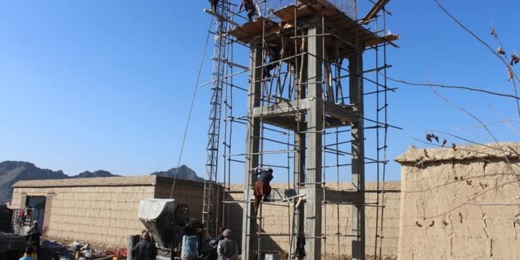 کندوز کې د څښاک اوبو د دوو شبکو د بیارغولو چارې پیل شوې