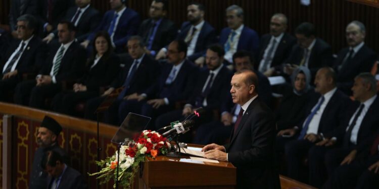 اردوغان نن د لوړې مراسم ترسره کوي