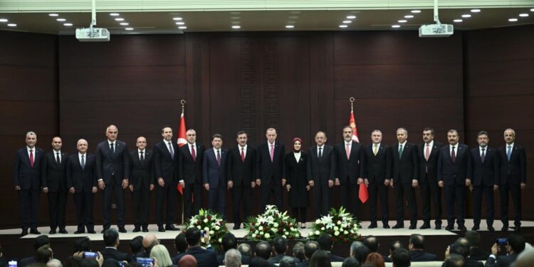 اردوغان خپله نوې کابینه اعلان کړه