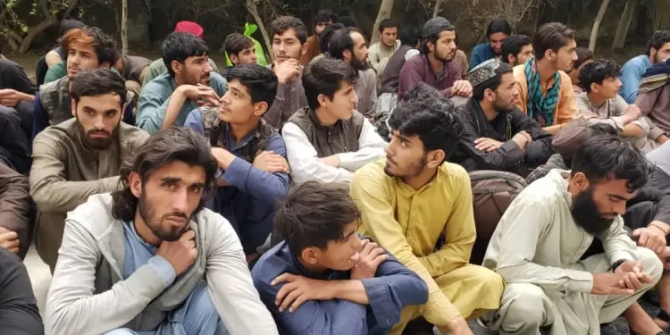 په پاکستان کې پاتې بندي افغانان راخوشي کېږي