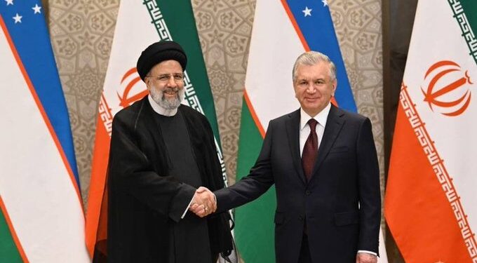 ایران او ازبکستان بېلابېلو برخو کې د همکاریو تړونونه لاسلیک کړل
