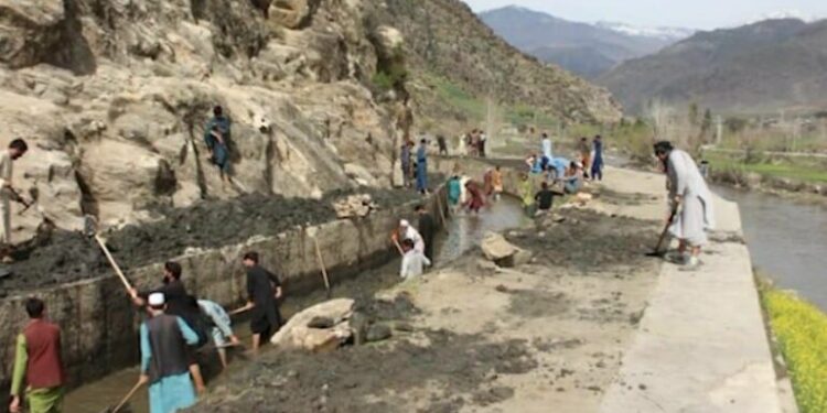 کونړ کې د یو شمېر پراختیايي پروژو چارې پیل شوې