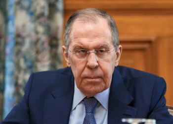 لاوروف: ایران به ژر د شانګهای همکارۍ سازمان دایمي غړی شي