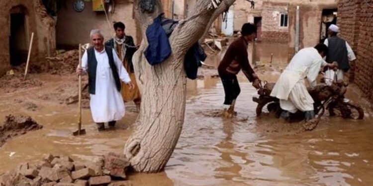 هېواد کې د ورستیو طبعي پیښو له کبله ۳۷۶ کسانو ته مرګ ژوبله اوښتې