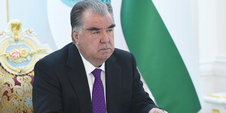 تاجکستان په افغانستان کې د ټولګډونه حکومت جوړېدو غوښتنه کړې ده