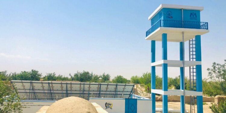 کندوز کې ۶۰۰ کورنیو ته د څښاک پاکې اوبه برابرېږي