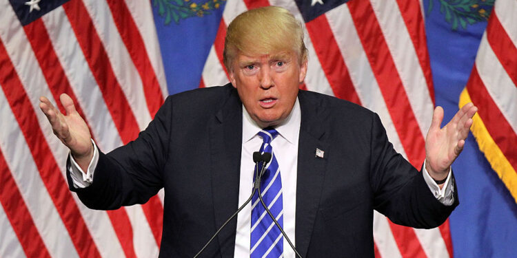ټرمپ په محکمې کې قاضي ته: بې ګناه یم