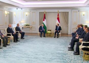 عبدالفتاح السيسي او محمود عباس د فلسطين پر ملي روغې جوړې او ځينو نورو مسایلو غږيدلي دي