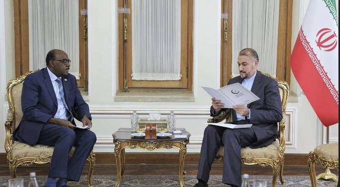 ایران: د افغانستان د وضعیت یوازینی حل ټول ګډونه حکومت دی