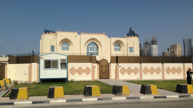 د قطر ناسته؛ سرپرست حکومت د بندیزونو لرې کېدو غوښتنه کړې ده