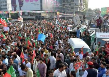 تحریک انصاف ګوند د عمران خان په ملاتړ لاریونونه پيلوي
