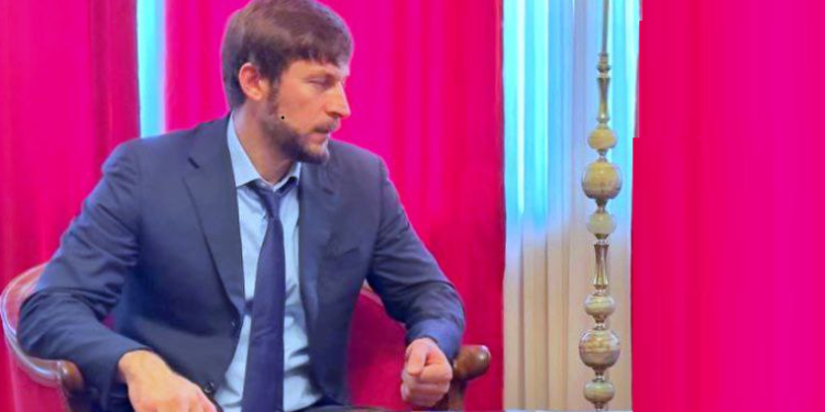 د بهرنیو چارو سرپرست وزیر د ویلادیمیر پوتین له سلاکار سره لیدلي