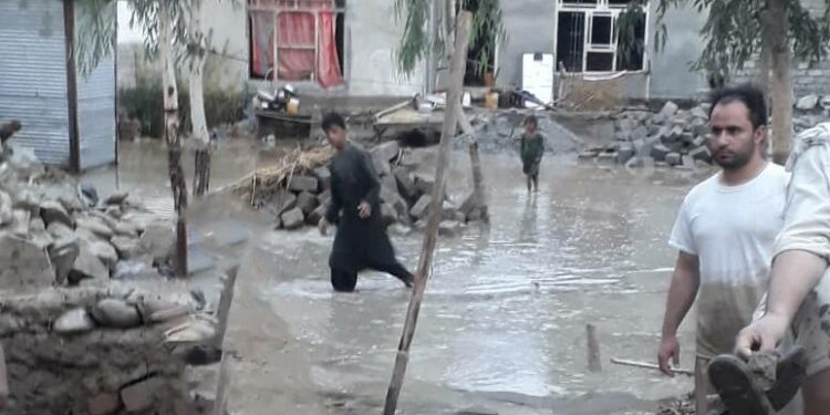 ننګرهار کې سېلابونو خلکو ته درانه مالي زیانونه اړولي دي