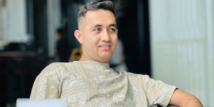 اقتصادي کارپوه: د افغانستان د بيا رغونې بهير د کمربند او لارې د ګډې ابادۍ وړانديز ته اړتيا لري
