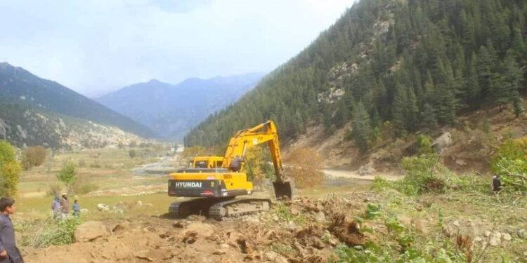نورستان کې د یوه کوچني هوايي ډګر جوړېدو چارې پیل شوې