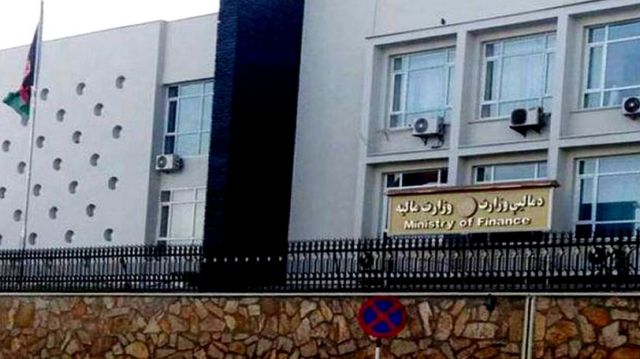له هېواد څخه د هر ډول اوسپنیزو تجهیزاتو او توکو پر لیږد بندیز ولګېد