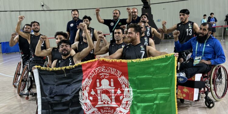 څوک د ملکي وګړيو خبرې اوري؟ څوک د ملکي وګړيو لپاره د سولې اواز پورته کوي؟