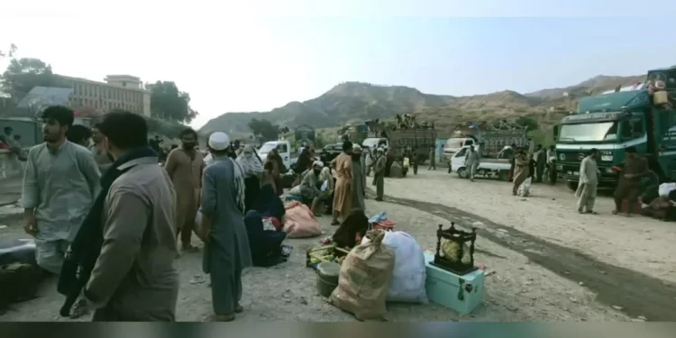 ملګري ملتونه: پاکستان په زوره د افغان کډوالو د ایستلو حق نه لري