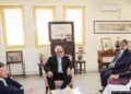 کرزي د کډوالو او زلزله ځپلو لپاره له يوناما د مرستې غوښتنه کړې