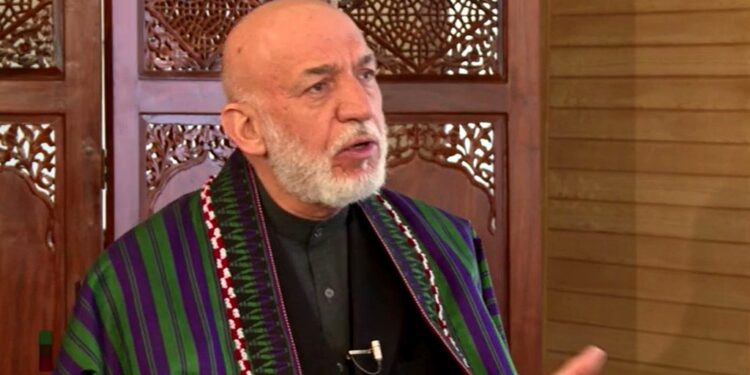 کرزی: افغان کډوالو سره د پاکستان بد چلند نه منونکی تېری دی