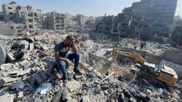 په غزه کې د وژل شوو فلسطينيانو شمېر له ۱۰زرو واوښت