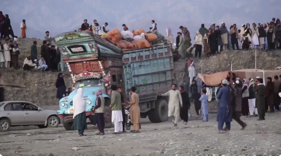 د پکتیا ډنډ پټان له لارې لسګونه کورنۍ هېواد ته راستنې شوې
