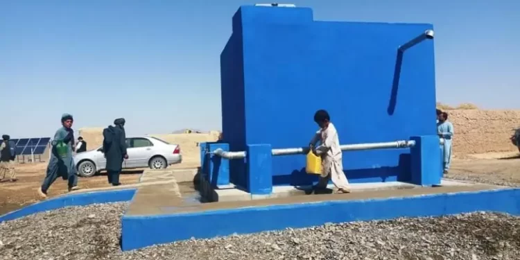 بلخ کې د اوبو رسولو د دریو شبکو د جوړولو چارې پيل شوې