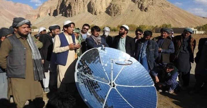 باميانو کې پر دوه زره کورنيو لمریز نغري ووېشل شول