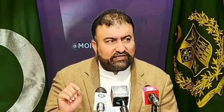 پاکستان د سیاسي فعالیتونو له امله لس تنه افغانان له دغه هېواده ایستلي