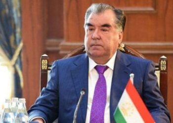 د تاجکستان ولسمشر له نړیوال بانګ څخه د کاسا زر پروژې پیل غوښتی