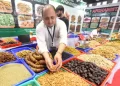 د افغانستان وچه مېوه په عمان کې نندارې ته اېښودل شوې