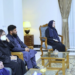 د بهرنیو چارو سرپرست وزیر د کډوالۍ سازمان له رییسې سره کتلي