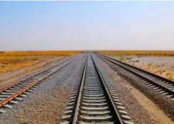 ازبکستان له افغاني لوري سره د ټرانس پروژې په تړاو خبرې کړې