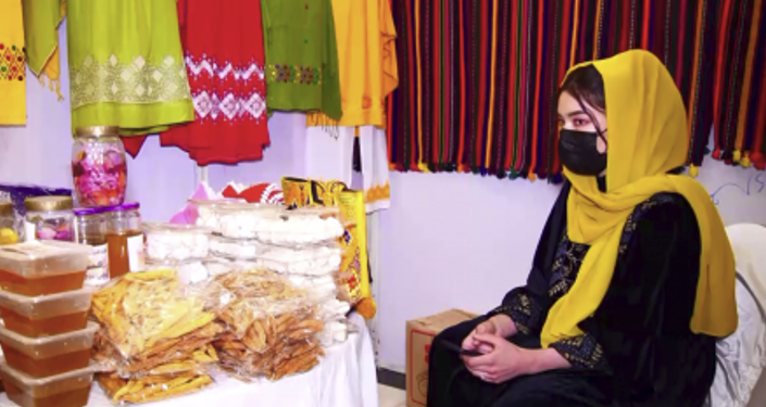 کابل کې د کورنیو تولیداتو درې ورځنی نندارتون پرانیستل شو