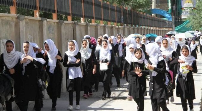 یوناما: د پرمختللې او هوسا افغان ټولې لپاره د نجونو زده کړې اړینې دي