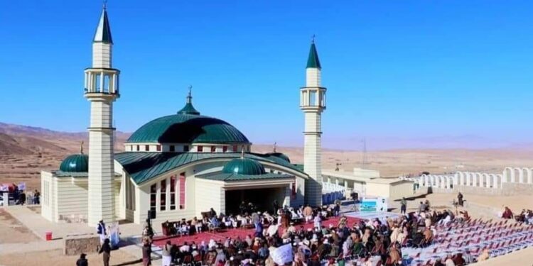 د هېواد په ۲۸ ولايتونو کې ۷۵ جوماتونه رغول کېږي